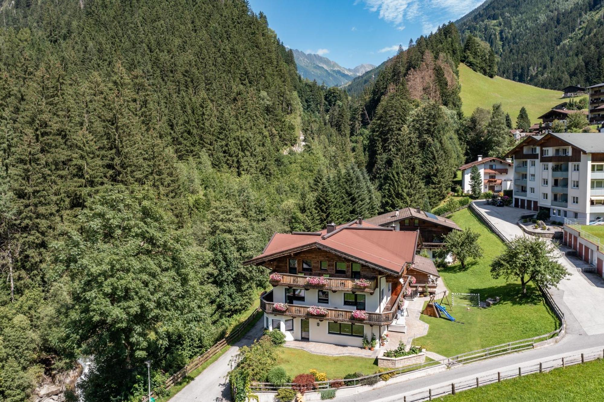 Landhaus Ifangl Mayrhofen Eksteriør bilde