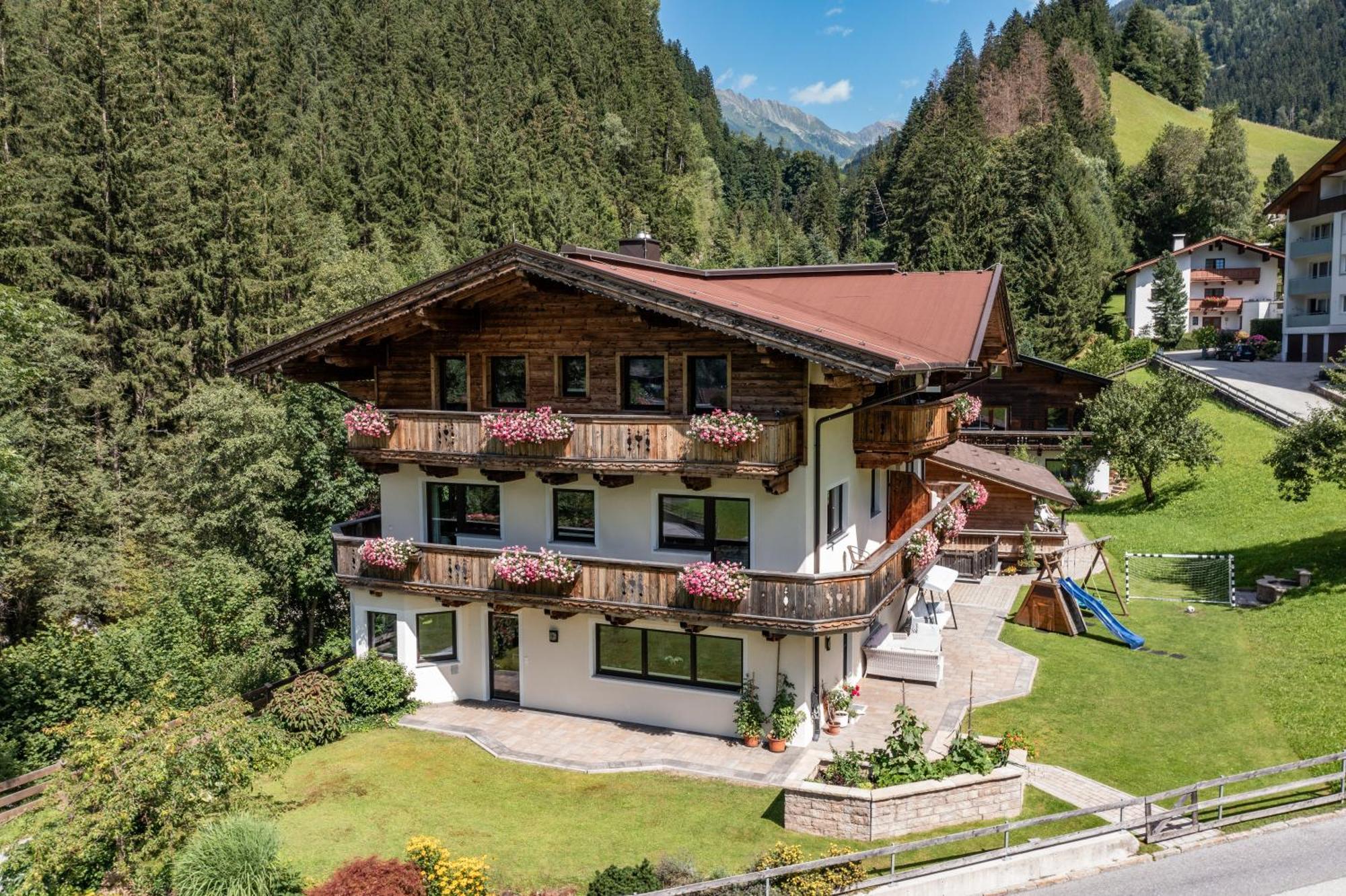 Landhaus Ifangl Mayrhofen Eksteriør bilde