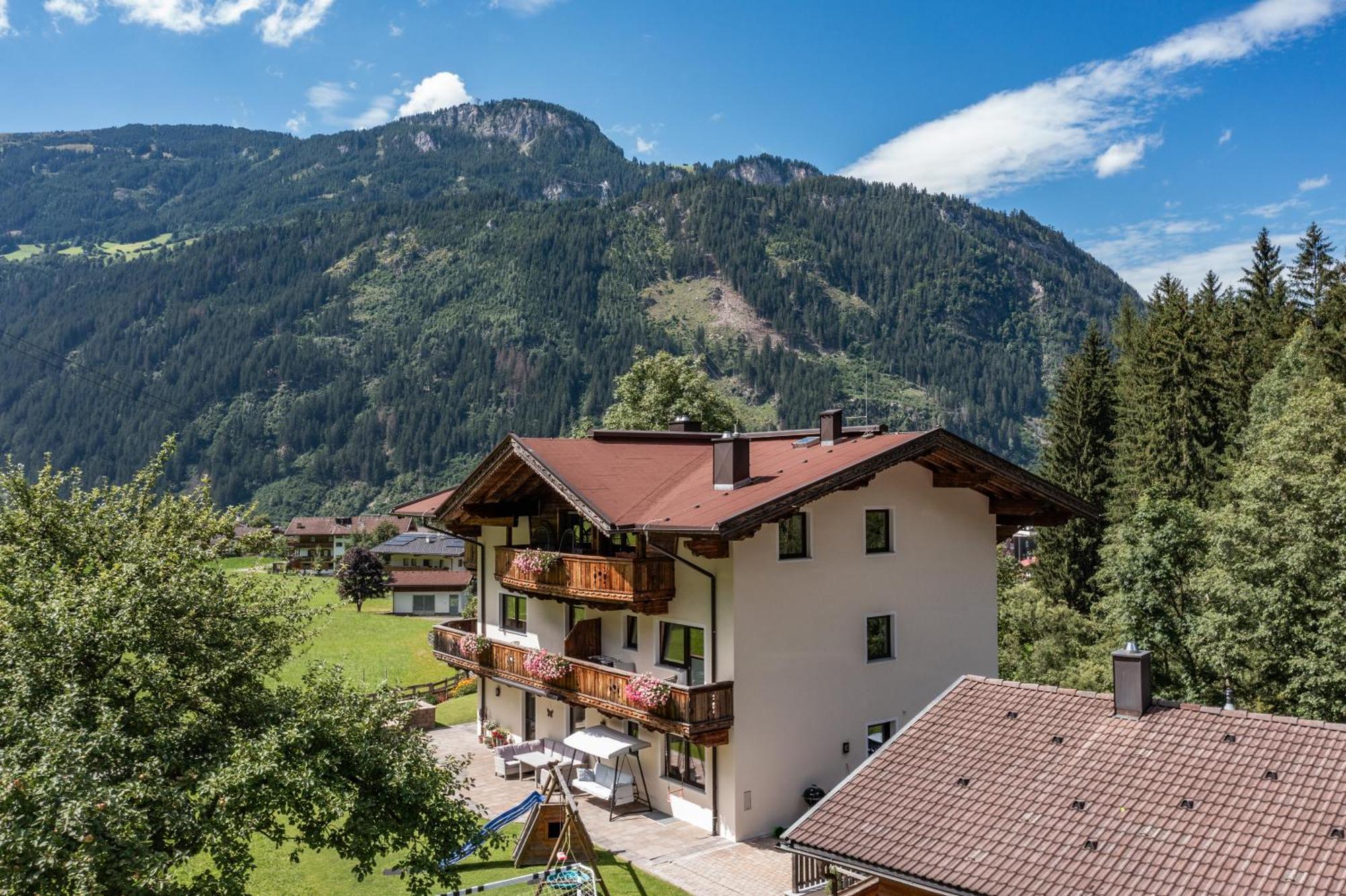 Landhaus Ifangl Mayrhofen Eksteriør bilde